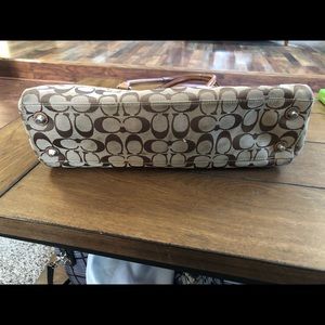 Coach Bags - Coach bag tan with cute buckle Coach Bags - Coach bag tan with cute buckle